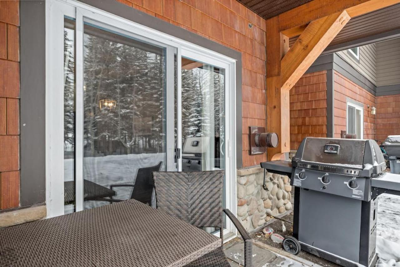 Nature'S Nook By Instant Suites Pool & Hottub Canmore Zewnętrze zdjęcie
